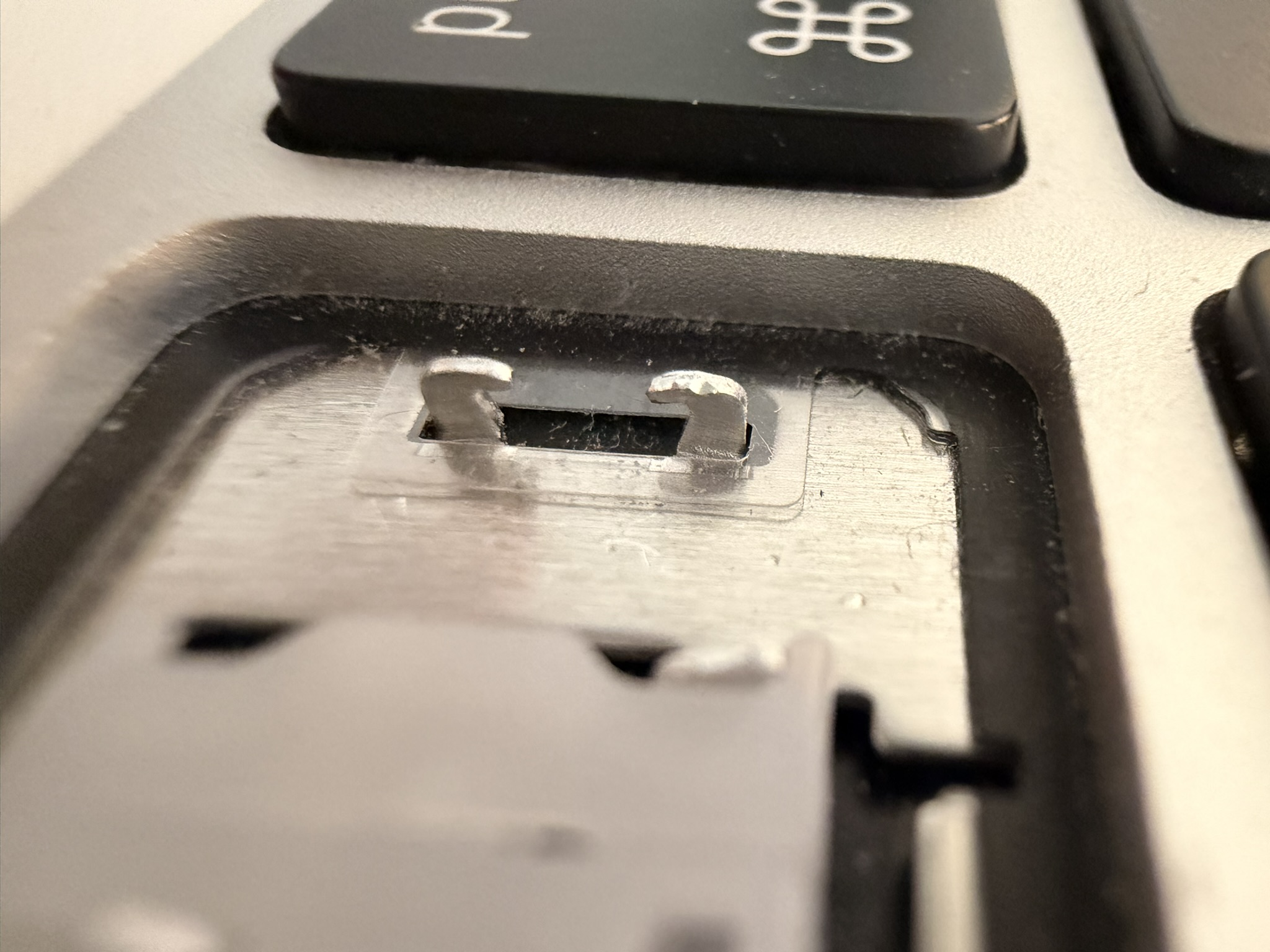 Apple Magic Keyboard Spacebar Metal Hooks Bent Apple Magic Keyboard Spacebar Metal Hooks Bent