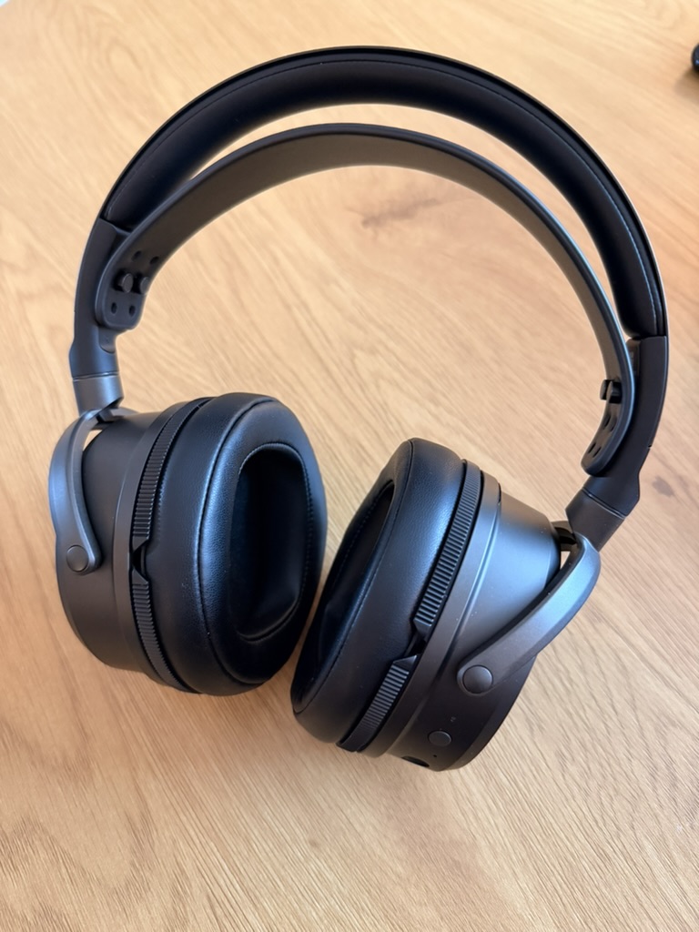Audeze Maxwell 2 on table Audeze Maxwell 2 on table
